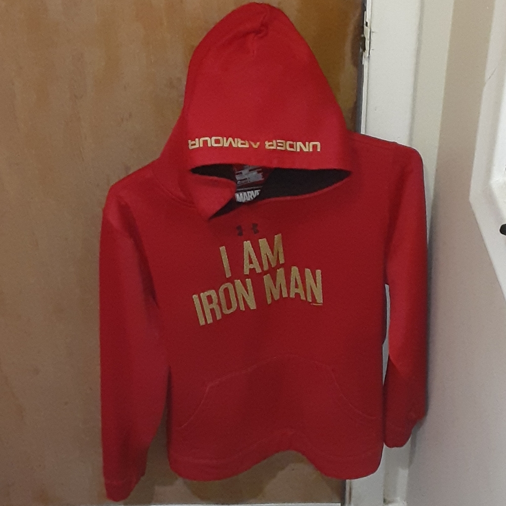 Like new 90%  Under armour youth xl marvel hoodie
